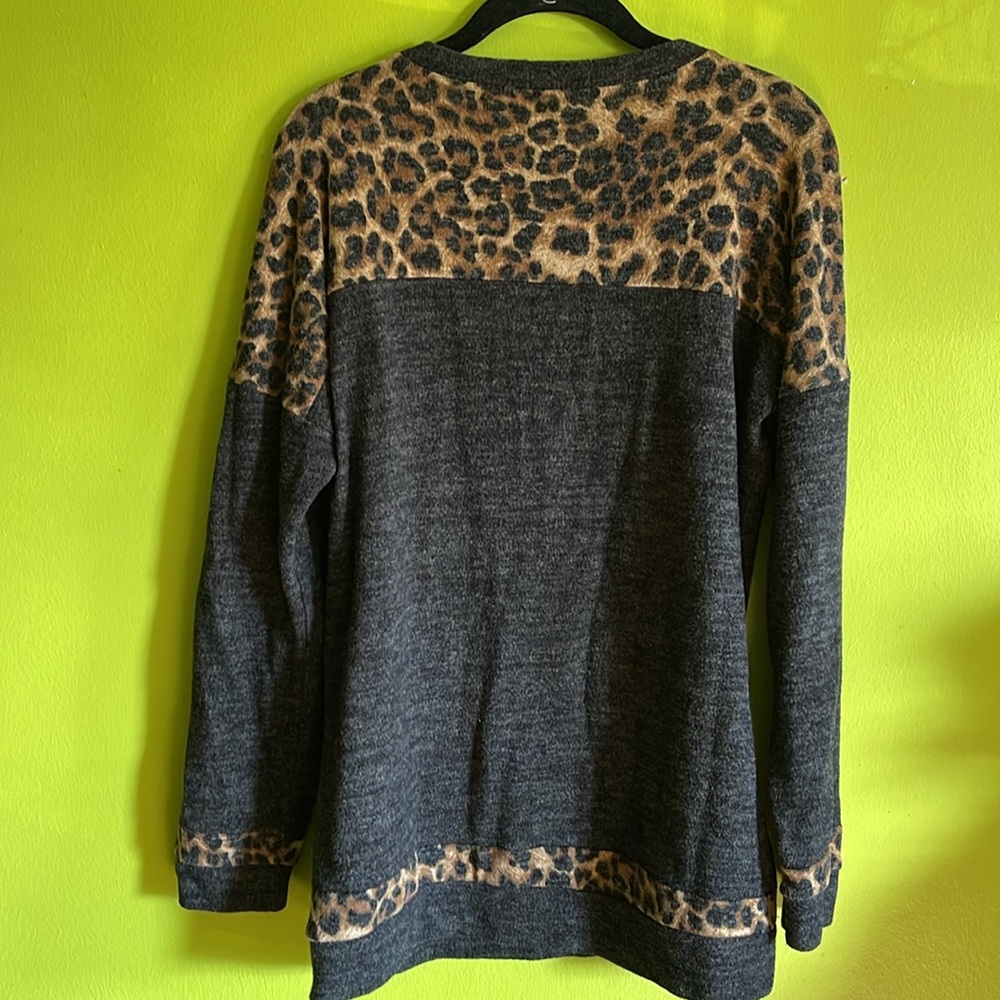 First Love Black Top With Leopard Print & Long Sleeves Size L - Picture 4 of 4